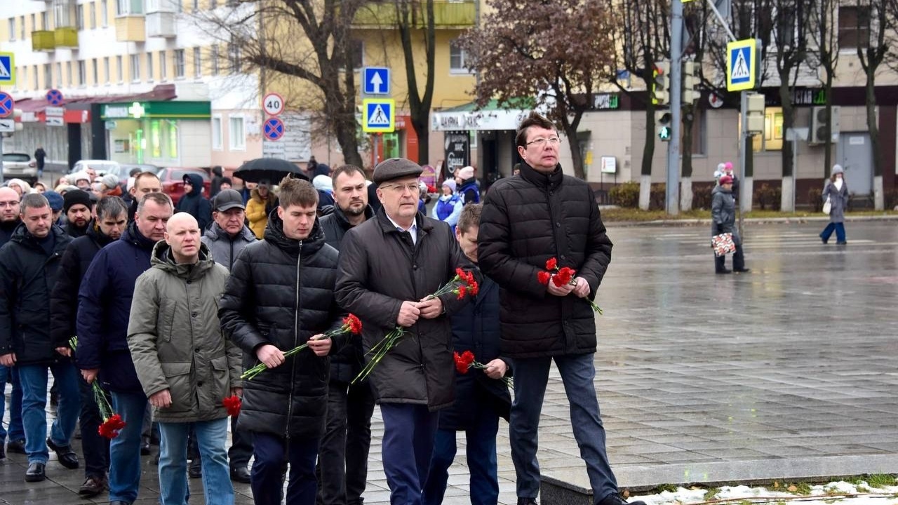 В Йошкар-Оле возле Мемориала воинской славы в Й...