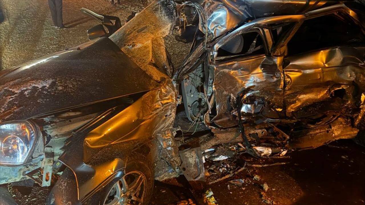 Три человека погибли в ДТП со школьным автобусом в Марий Эл Сегодня днем на 72-м километре дороги Звенигово...