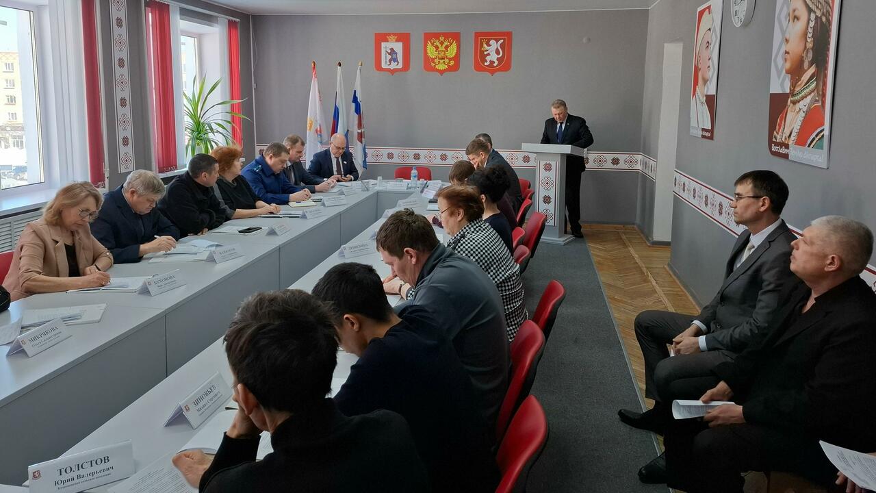 На сессии Собрания депутатов Горномарийского ра...